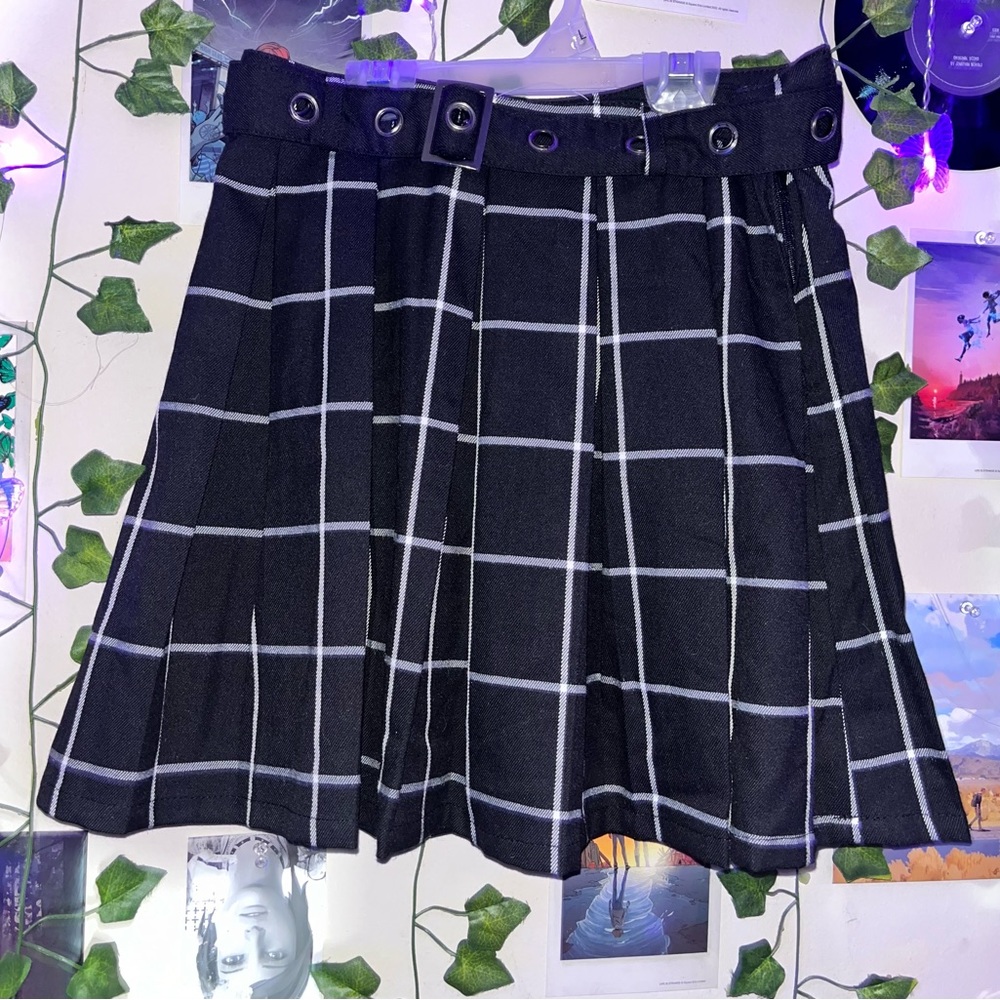 NWOT Hot Topic Black White Checkered Mini Skirt with Belt Goth Grunge